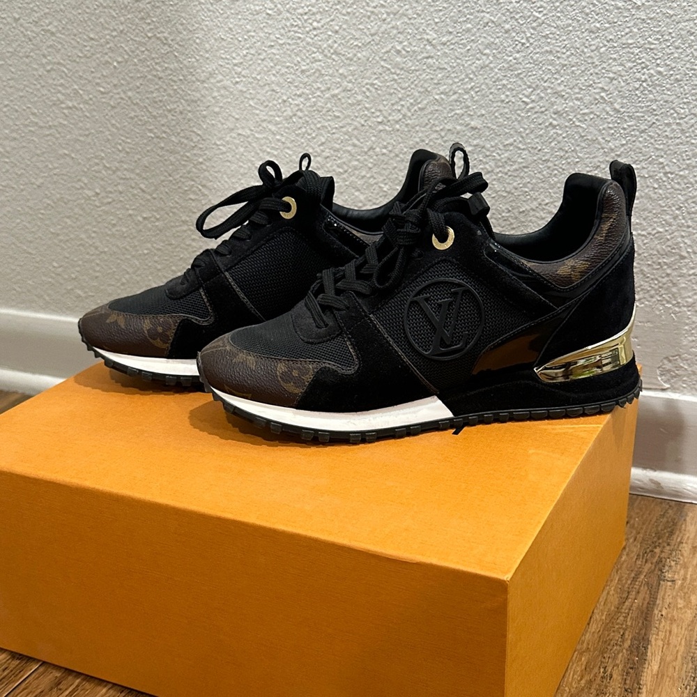 Louis Vuitton Black and Gold Men's Sneakers